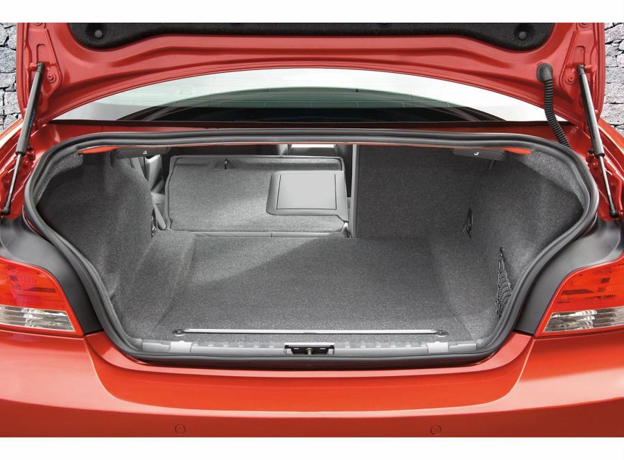  BMW 1-Series Coupe 2011 года  (фото 48 из 77)